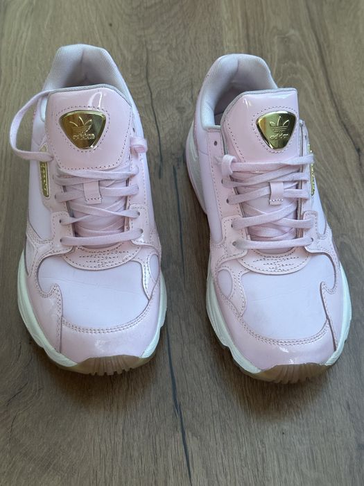 Жіночі кросівки Adidas