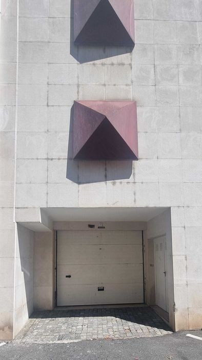 Box de Garagem com 30 m² para Arrendamento | Centro de Odivelas