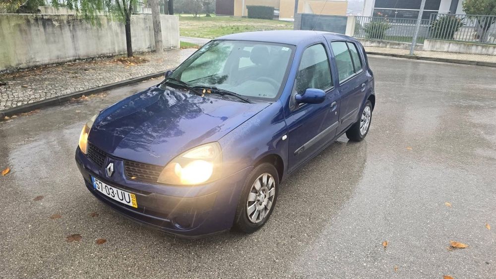 Vende-se Renualt Clio