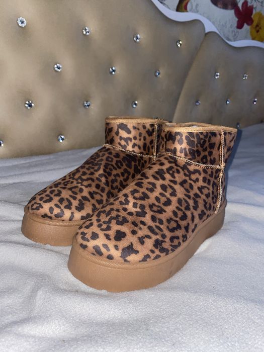 Угги нові 40-41 нові