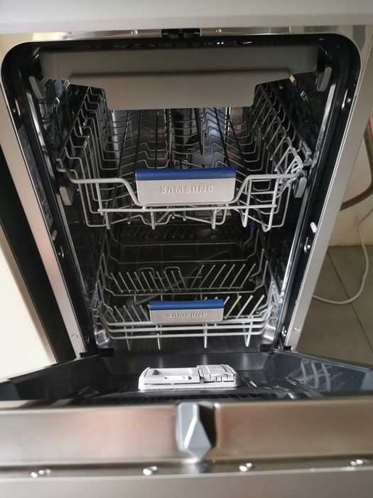 Z gwarancją zmywarka Samsung.