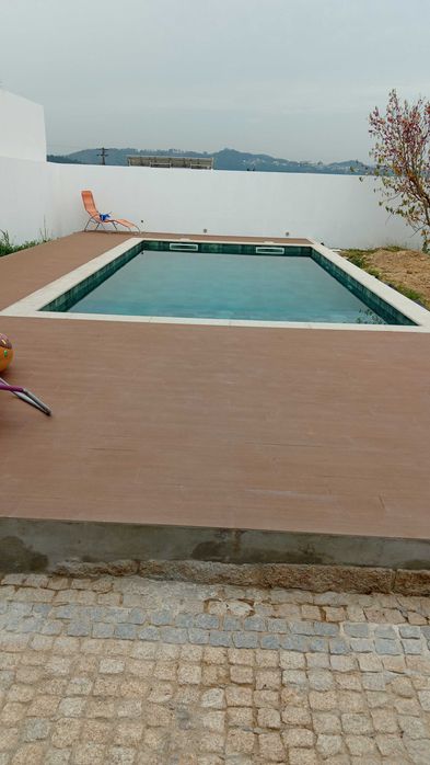 Construcao de piscinas churrasqueiras manutenção de jardins