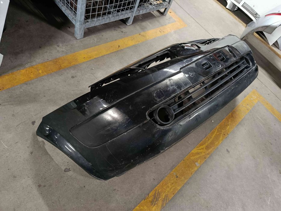 Pára-choques frente RENAULT Megane II (BM0/1_, CM0/1_)