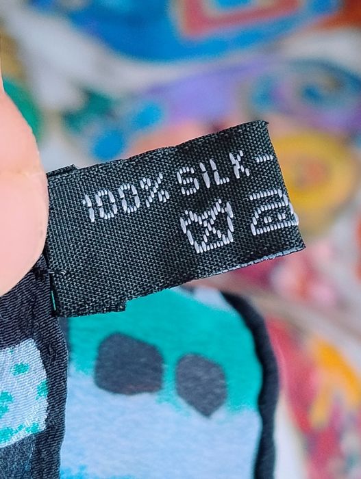 Продам платок  с рисунком котиков
