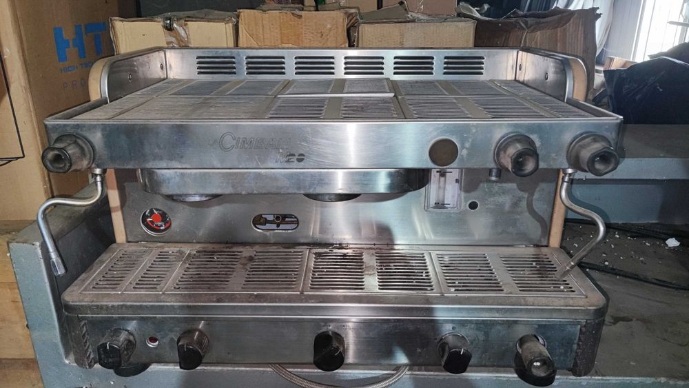 Maquina de café Profissional da marca LaCimbali