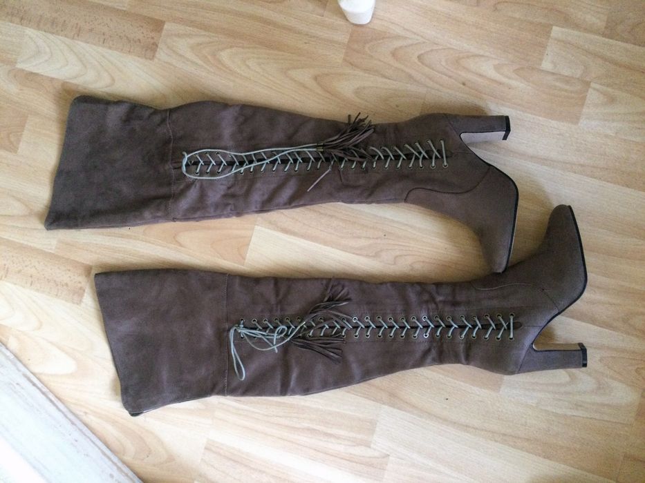 Kozaki nowe za kolano roz 38 made in UK zamszowe