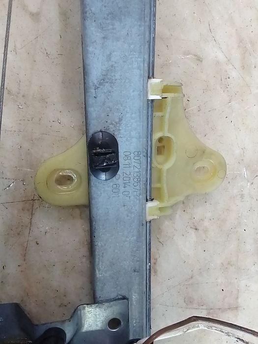 Elevador vidros frente esquerdo RENAULT Clio IV (BH_)