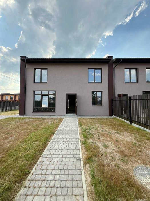Продаж котеджів в КМ Затишок, всього 9 км від Львова
