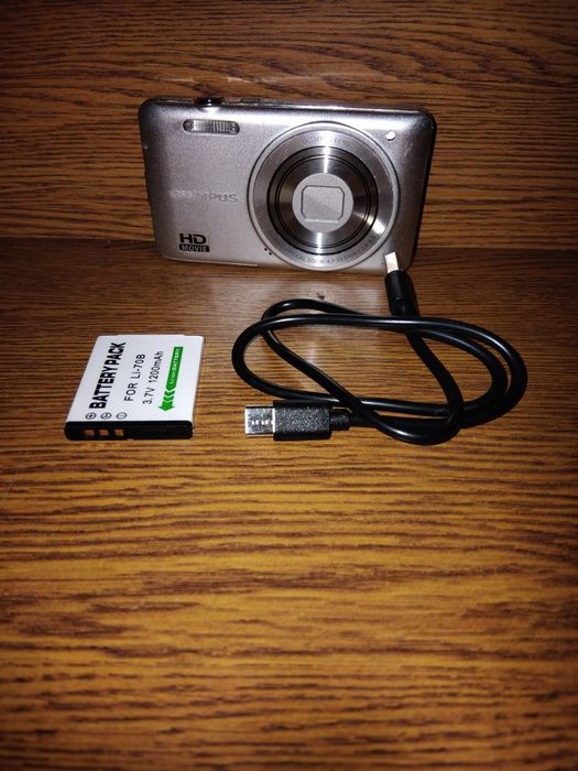 Olympus D745 Silver цифровий фотоапарат