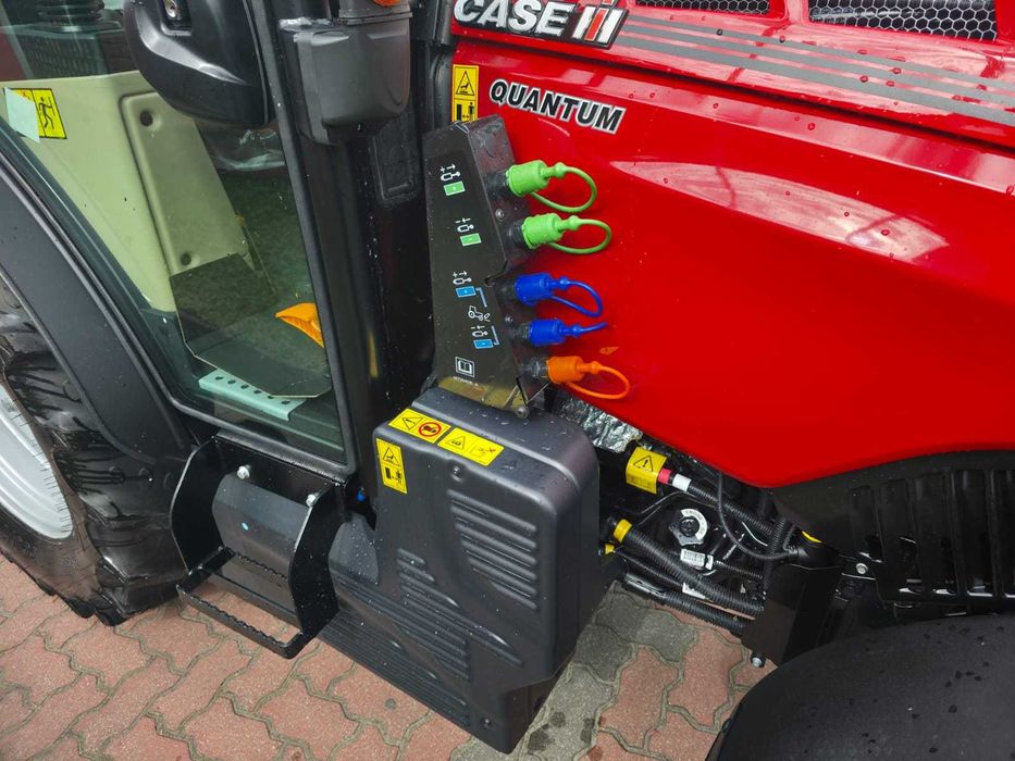 Ciągnik sadowniczy CASE QUANTUM 80V  model 2025r