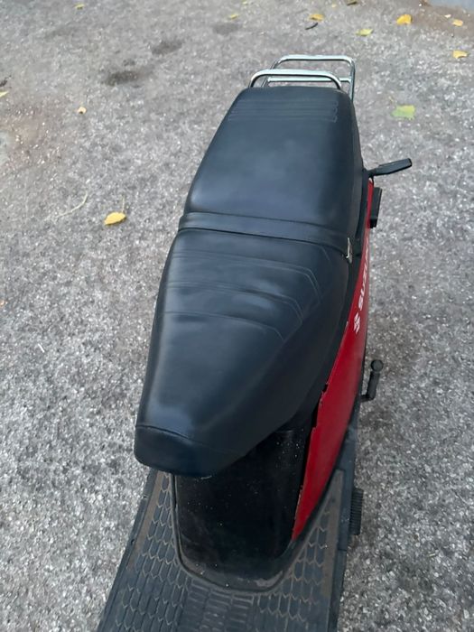 Vendo o troco Scooter suzuki 50c