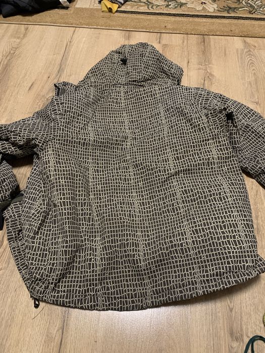 Шикарна лижна куртка