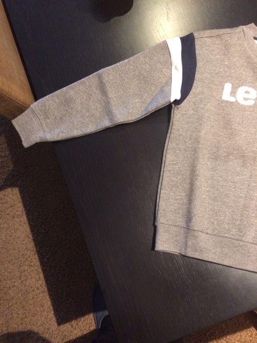 Sweat Levis 10 anos