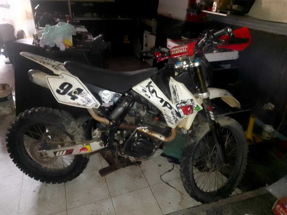 Vendo ou troco por outra moto se monte mais acerto