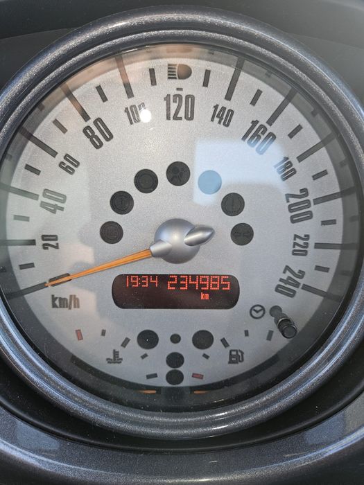 2005 Mini One D531656321187205126