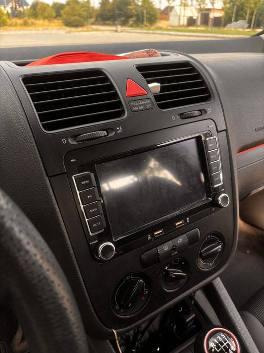 VWGolf 5 1.6 2004