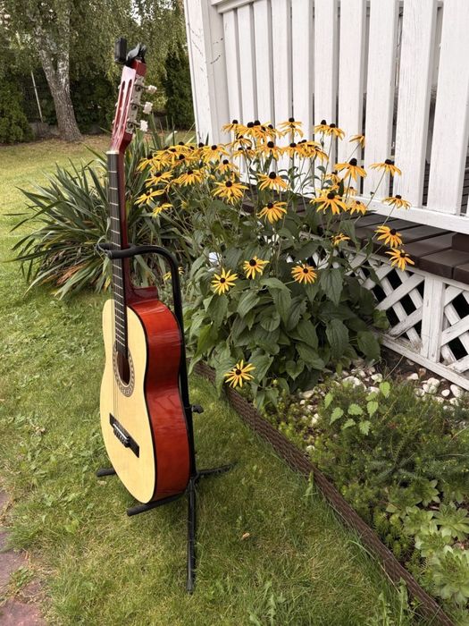 Gitara klasyczna + STROIK + STATYW + KOSTKA | bardzo dobry stan