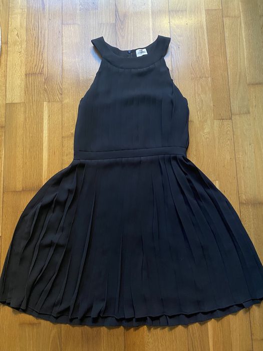 Vestido Preto Plissado