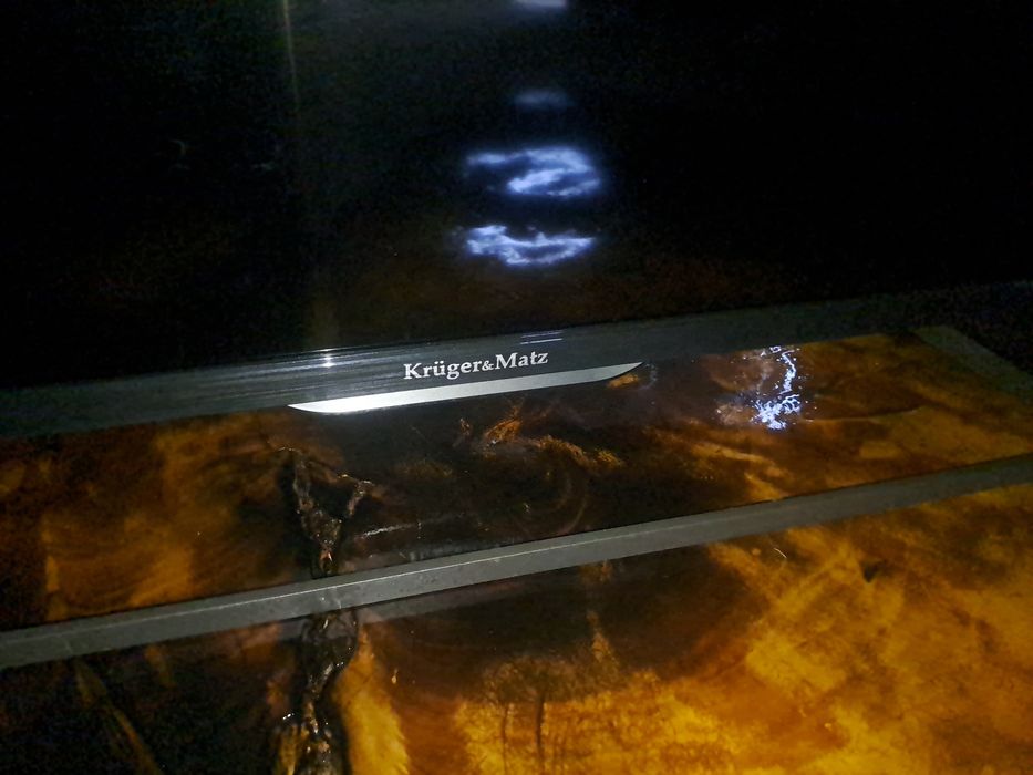 Telewizor  HDMI. KRUGER  MATE 42 Cali + DEKODER    Wzmacniacz