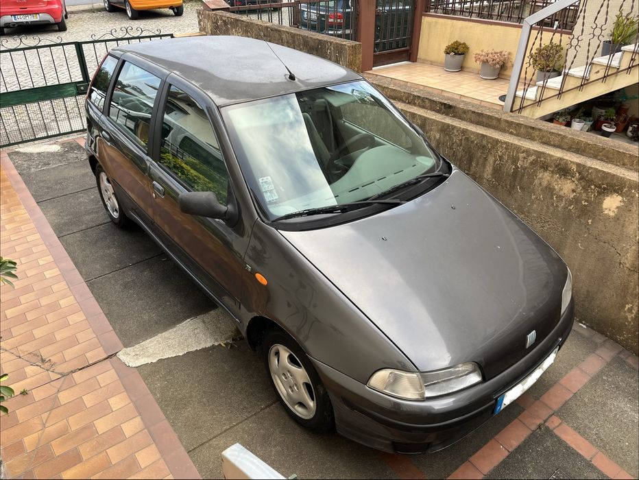 Fiat Punto 75 c/ documentos - Peças