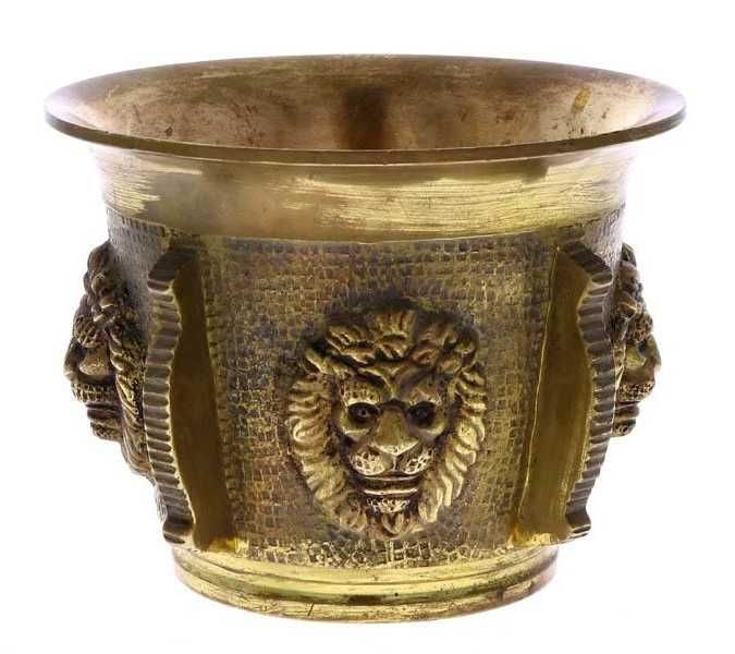 Grande almofariz em bronze