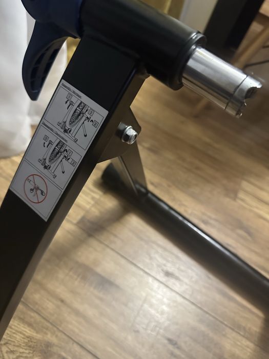 trenazer rowerowy Crivit