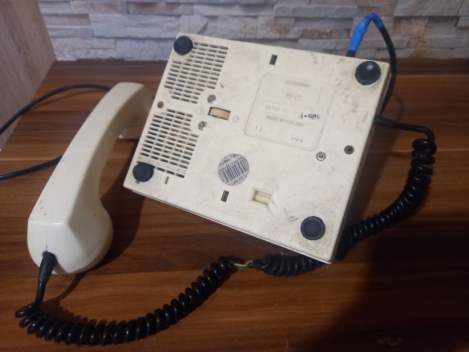 Telefon z tarczą plr