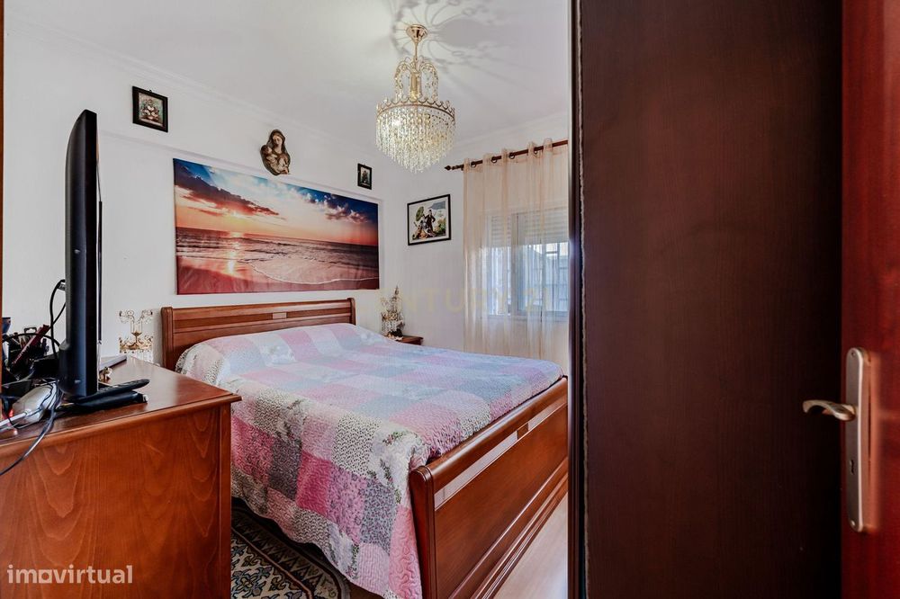 Apartamento T2 à venda na Praceta Dom João IV