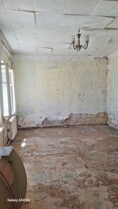 Продається будинок в центрі міста,Роздільна, Одеська обл 75км від Одеси, єлектричкі