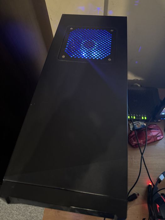 PC komputer do gier i pracy