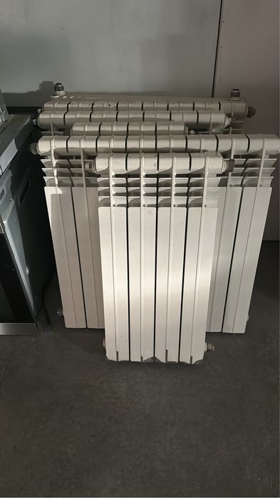 Radiadores usados , em muito bom estado, sao 6 unidades !