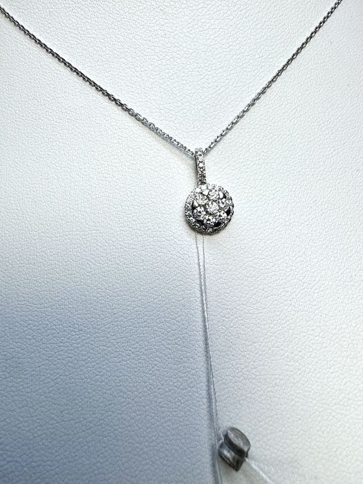 Золотий підвіс ZARINA з діамантами на ланцюжку