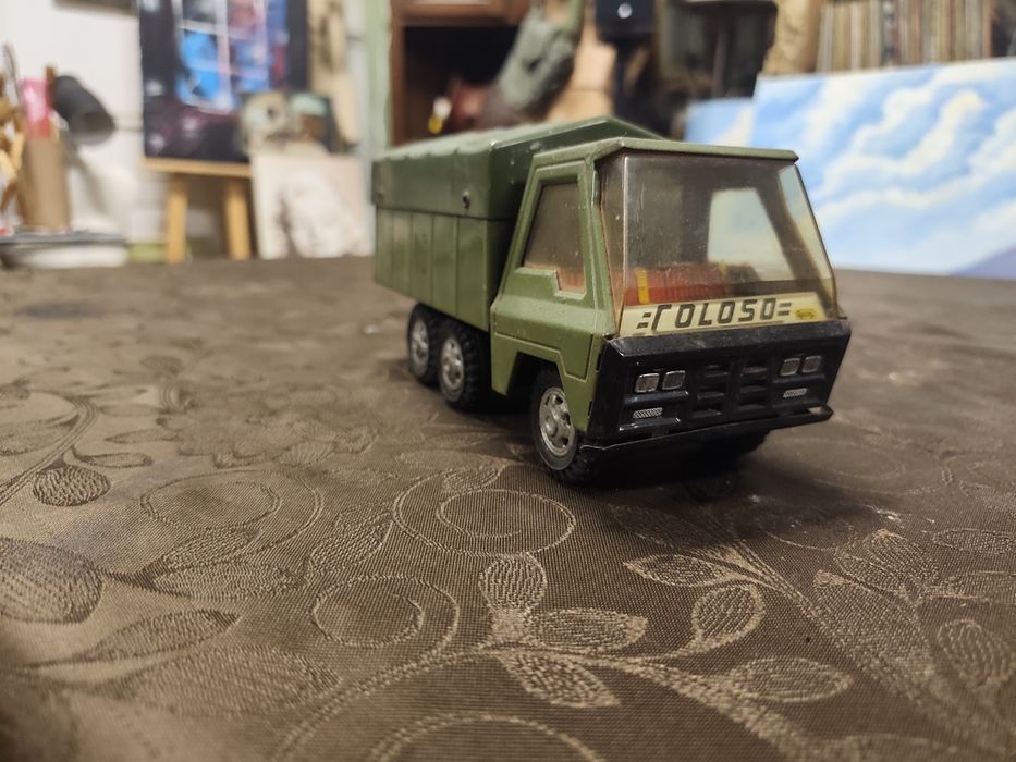 Carro militar antigo Jozan
