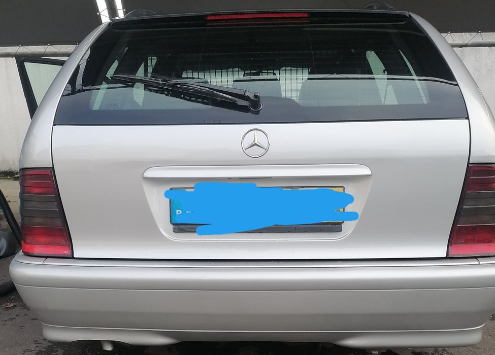 Carrinha Mercedes