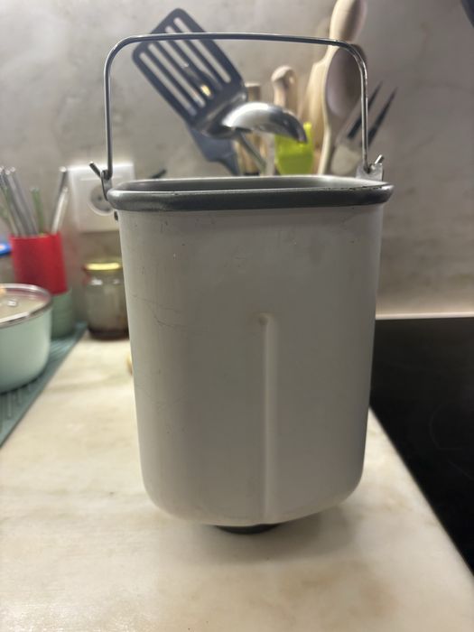 Maquina de fazer pao nova