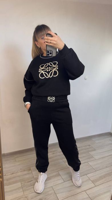 Stylowy dres rozmiar S