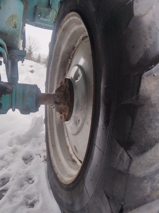 Мтз юмз колесо 15.5-38 шина