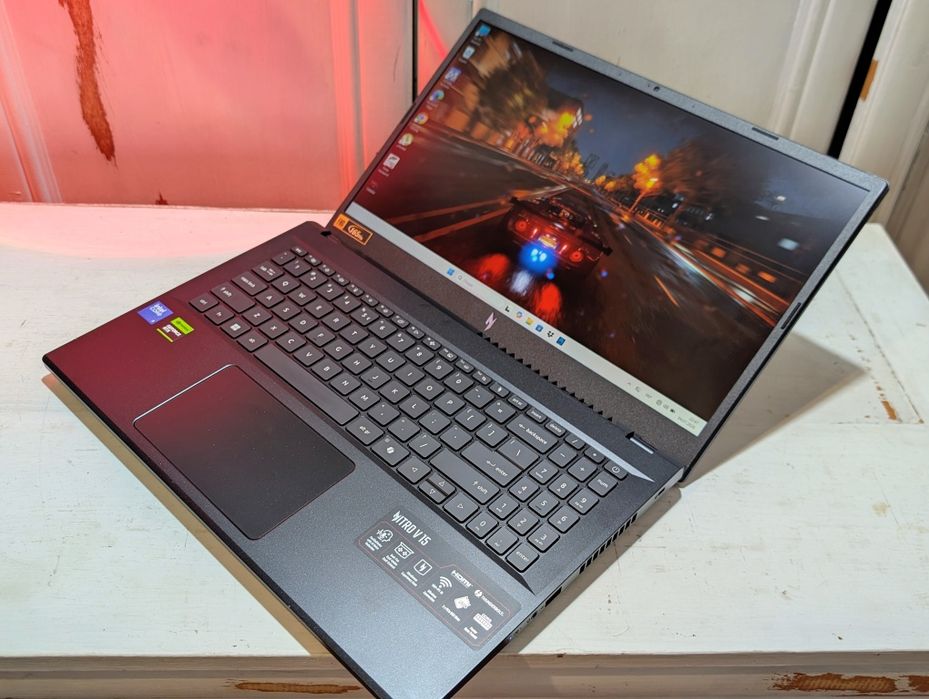 Acer Nitro v15 RTX 4050 i5-210H _16/512_ New!