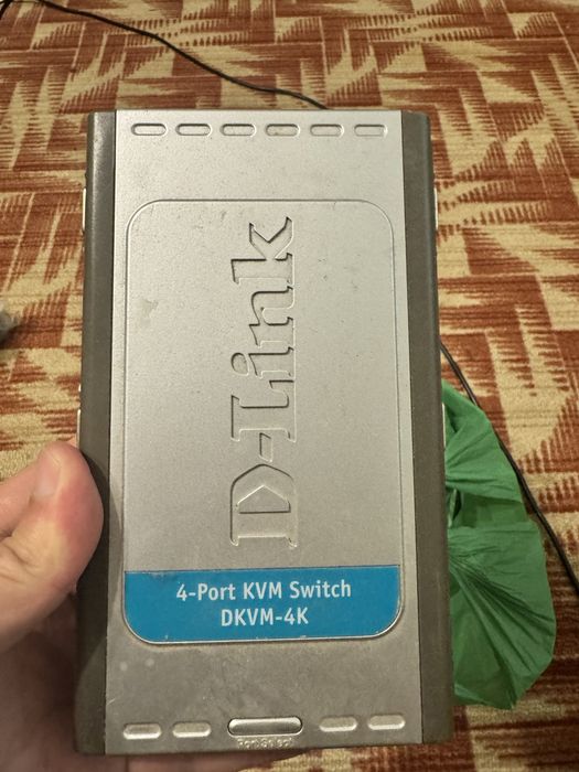 KVM Свич на 4 ПК (DKVM-4K)