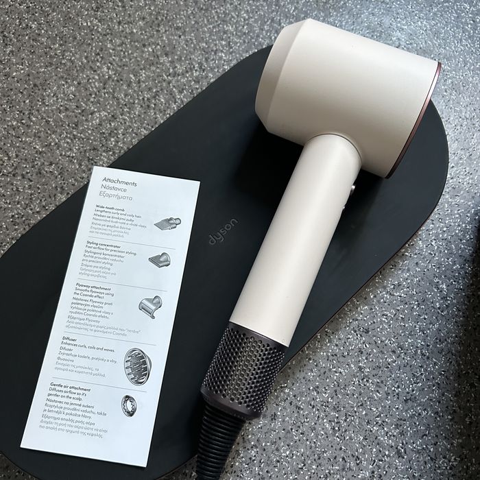 Фен Dyson Supersonic Ceramic Pink