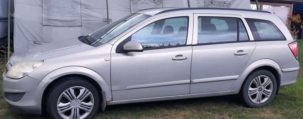 Opel Astra 2006  diesel uszkodzony