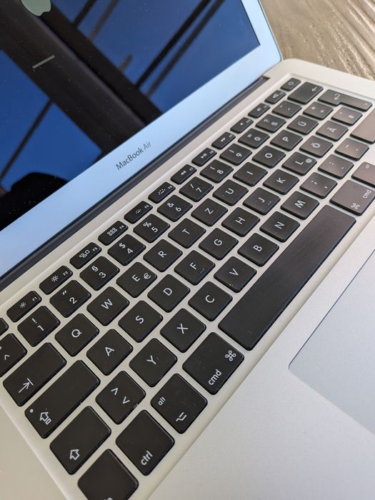 MacBook Air 13" Apple A1466 | Funciona perfeitamente | 130€