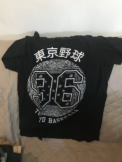 Calças e t-shirts rapaz