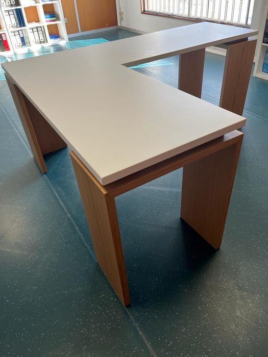 Mesa escritório branco lacado