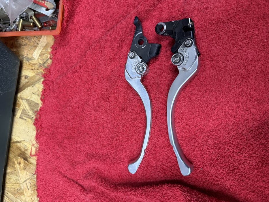 Курки  Yamaha mt 09 16 год