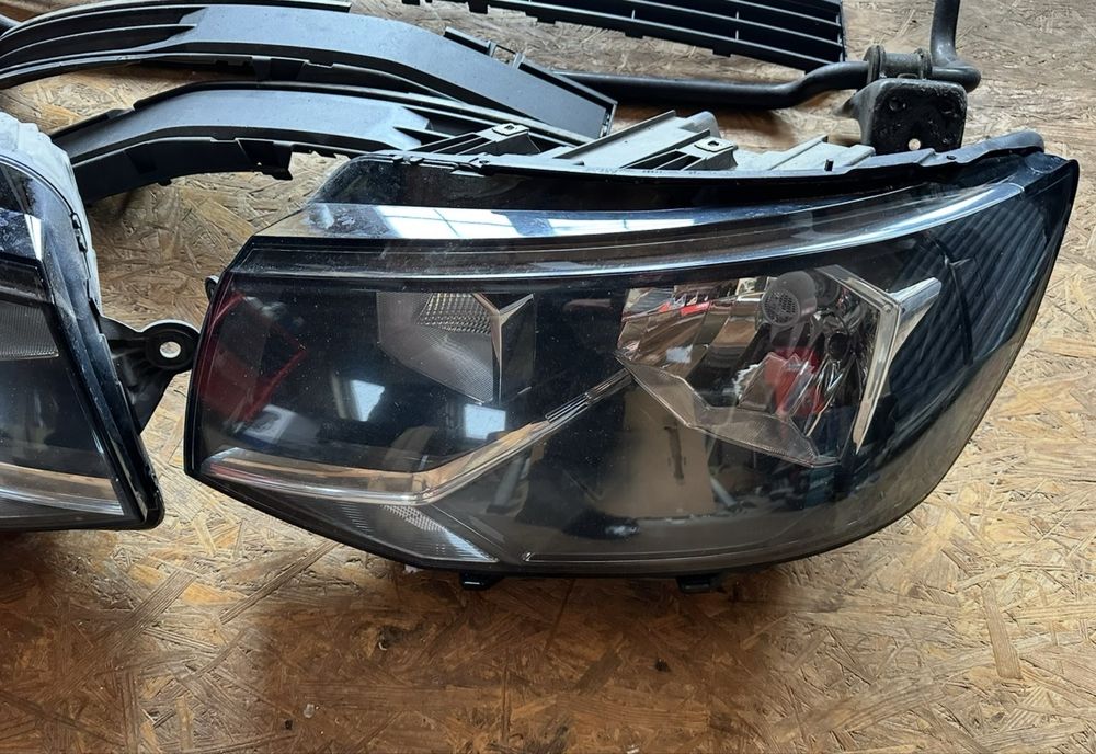 Przednie lampy VW Transporter T6 2016