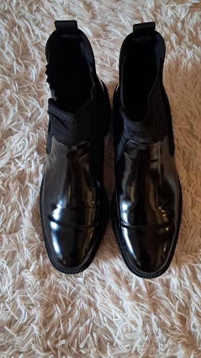 Botki damskie ZARA r.38  czarne lakierowane st.dobry