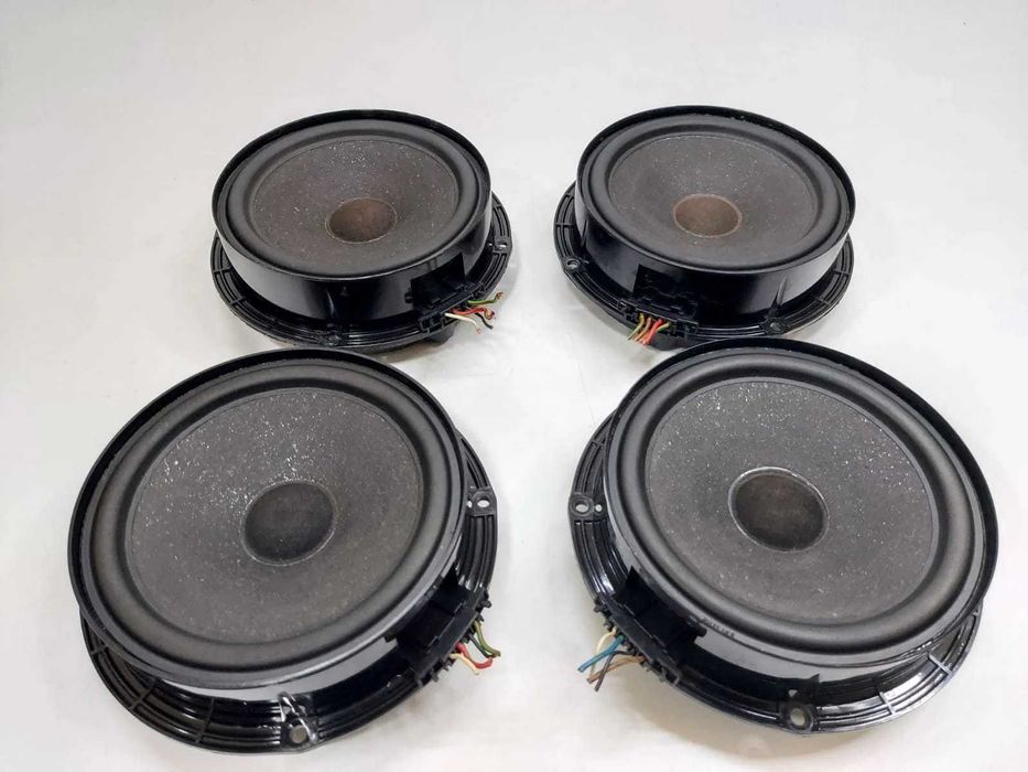 Оригінальні динаміки Volkswagen Passat B5/Golf 4/Polo/T5/Bora/Octavia