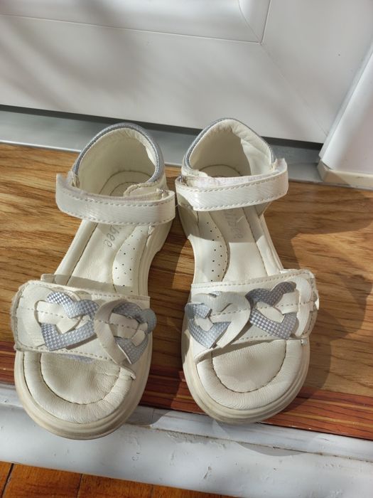 Дитячі босоніжки