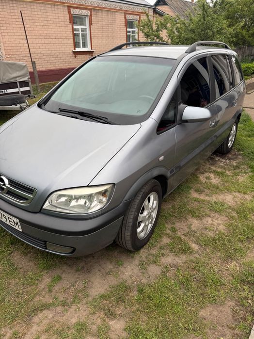 Автомобіль opel zafira A